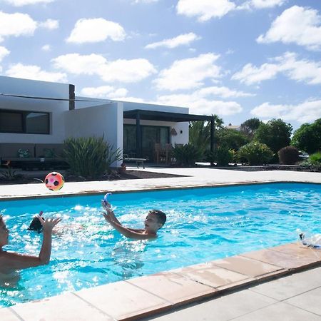 Heated & Shared Pool Villa Matriana 36A, North Shore Villas 拉哈雷斯 外观 照片