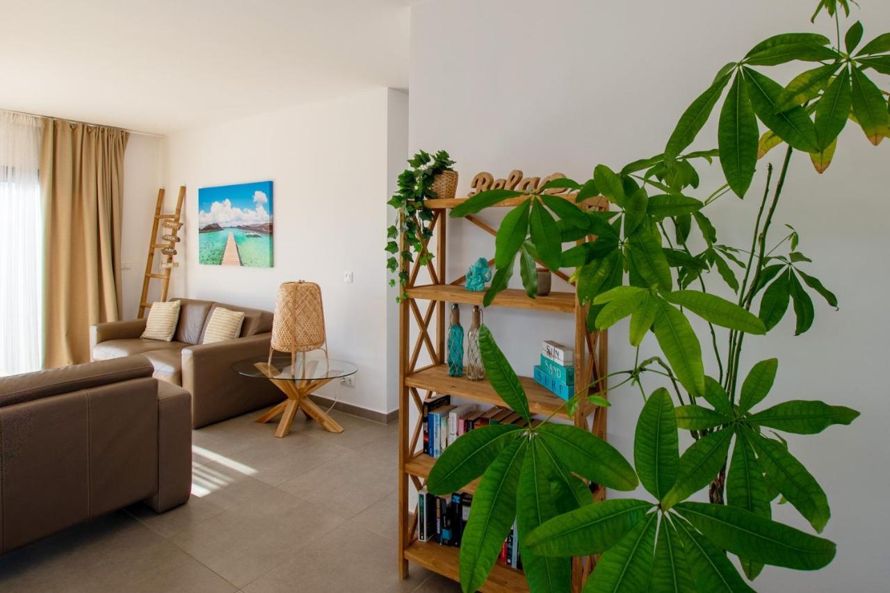 Heated & Shared Pool Villa Matriana 36A, North Shore Villas 拉哈雷斯 外观 照片