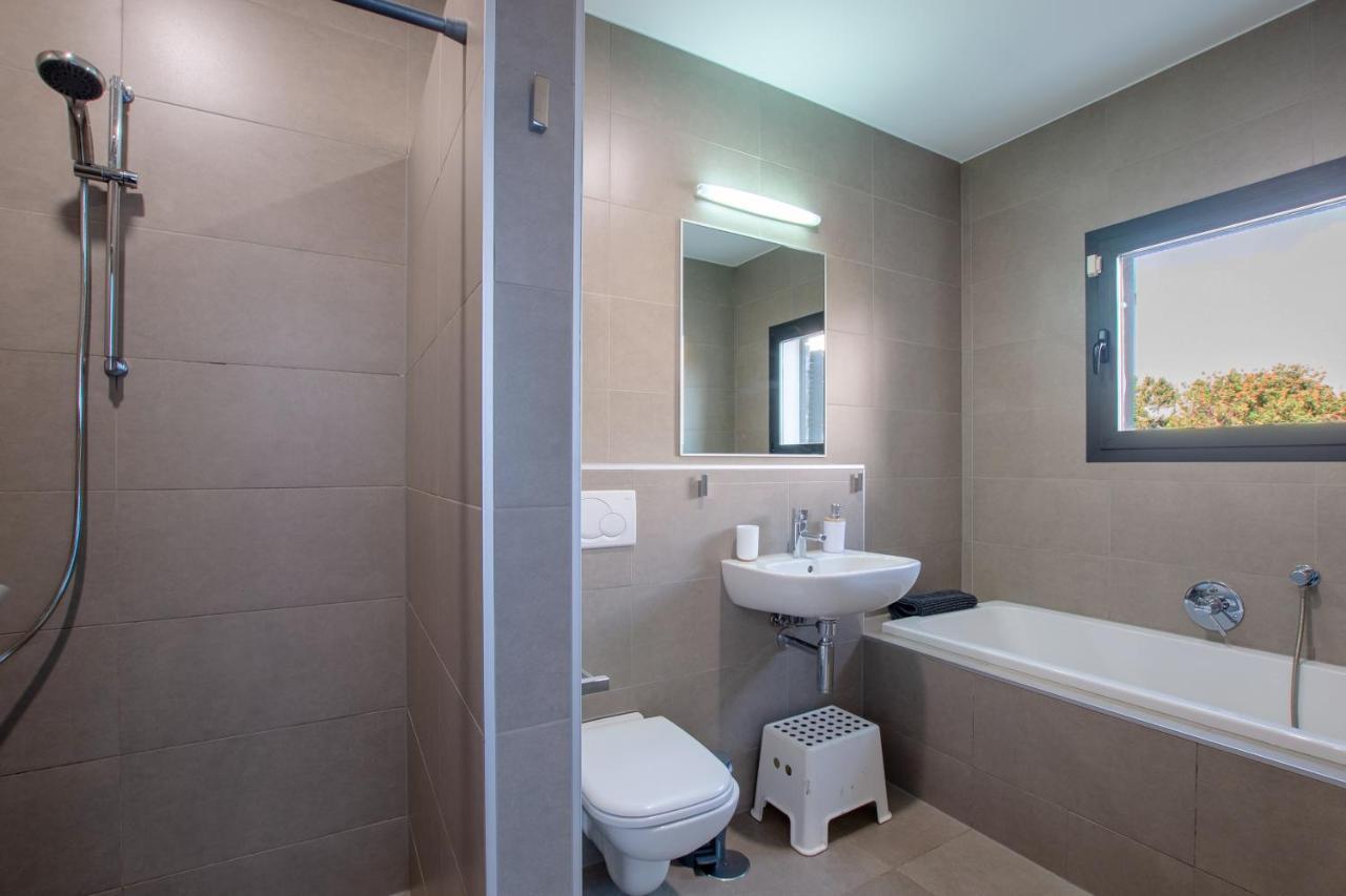 Heated & Shared Pool Villa Matriana 36A, North Shore Villas 拉哈雷斯 外观 照片